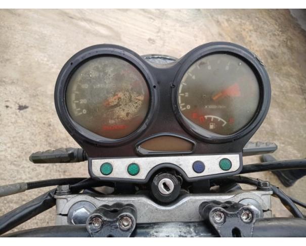 Foto de JTA SUZUKI EN 125