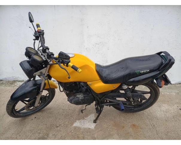 Foto de JTA SUZUKI EN 125