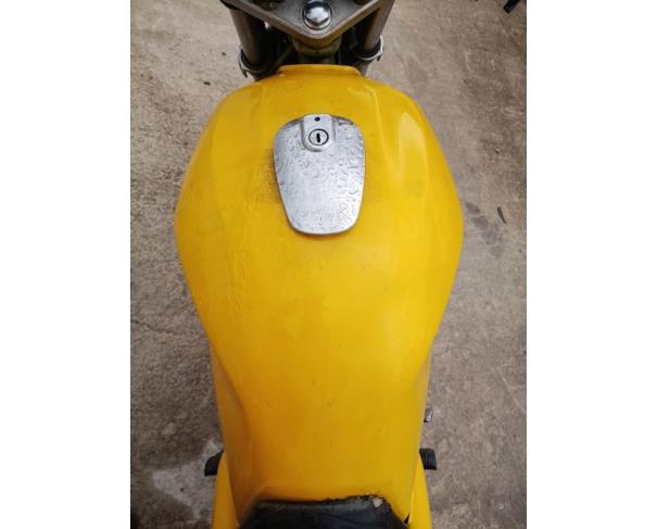 Foto de JTA SUZUKI EN 125