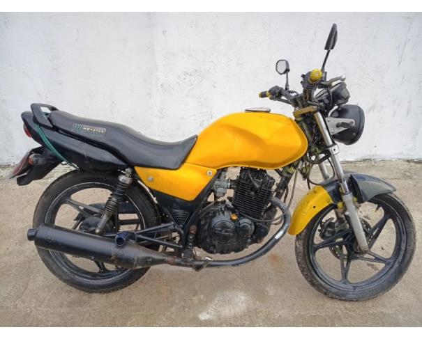 Foto de JTA SUZUKI EN 125