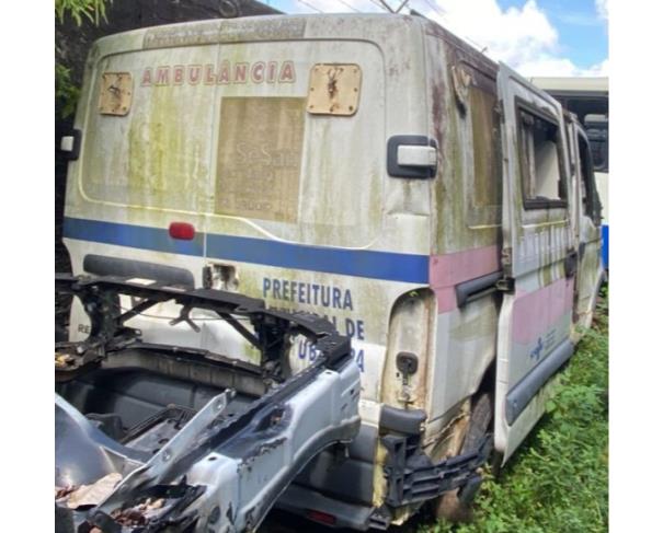 Foto de SUCATA INSERVIVEL SEM ID