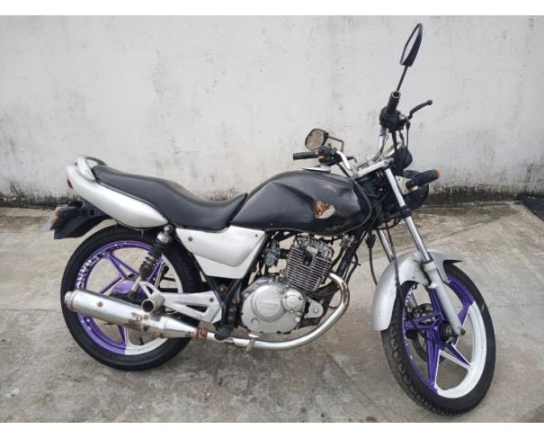 Foto de SZUKI YES 125