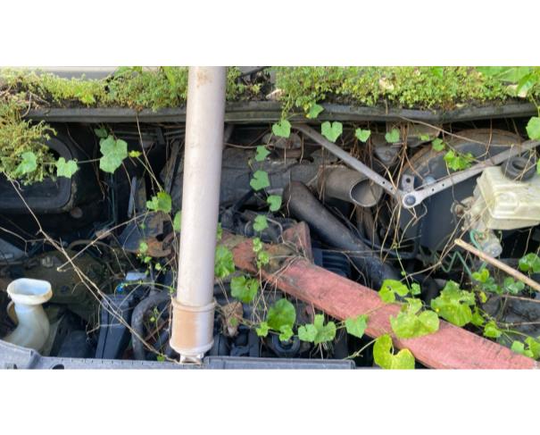 Foto de SUCATA INSERVIVEL SEM ID