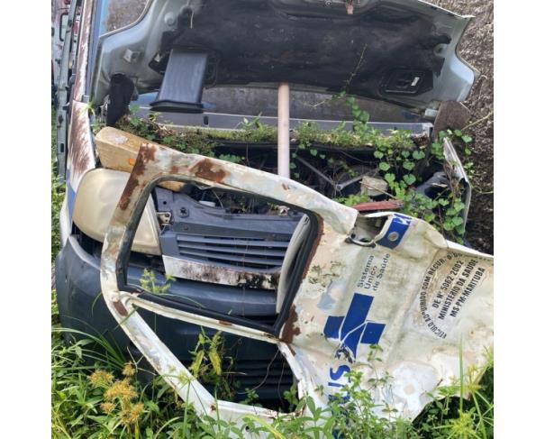 Foto de SUCATA INSERVIVEL SEM ID